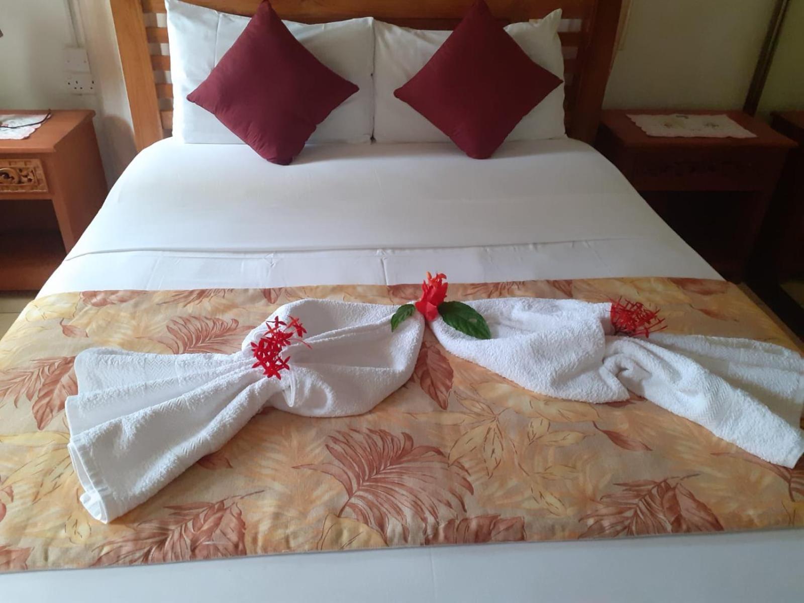 Port Glaud Gigi'S Self Catering Apartment מראה חיצוני תמונה