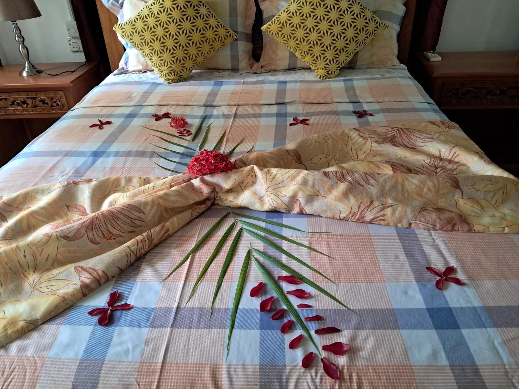 Port Glaud Gigi'S Self Catering Apartment מראה חיצוני תמונה
